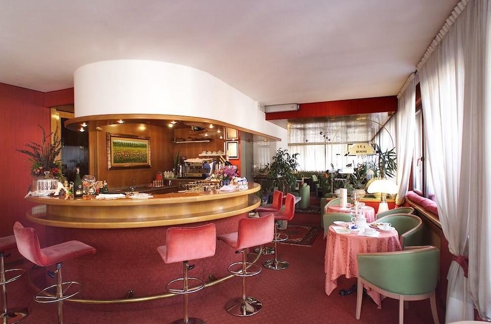 Hotel Miramonti Madonna Exteriör bild