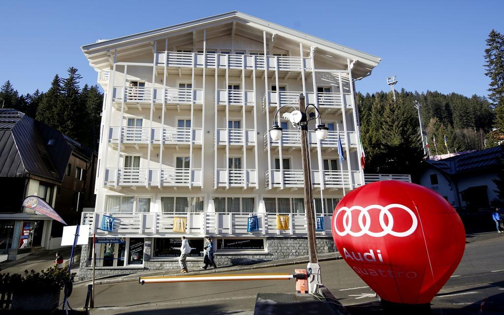 Hotel Miramonti Madonna Exteriör bild