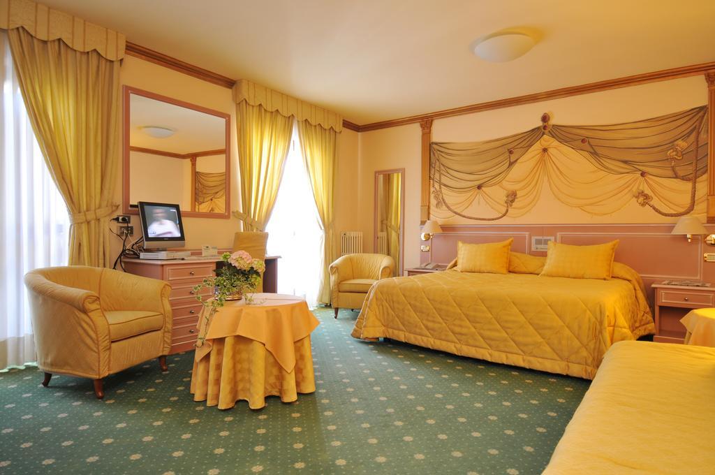 Hotel Miramonti Madonna Exteriör bild