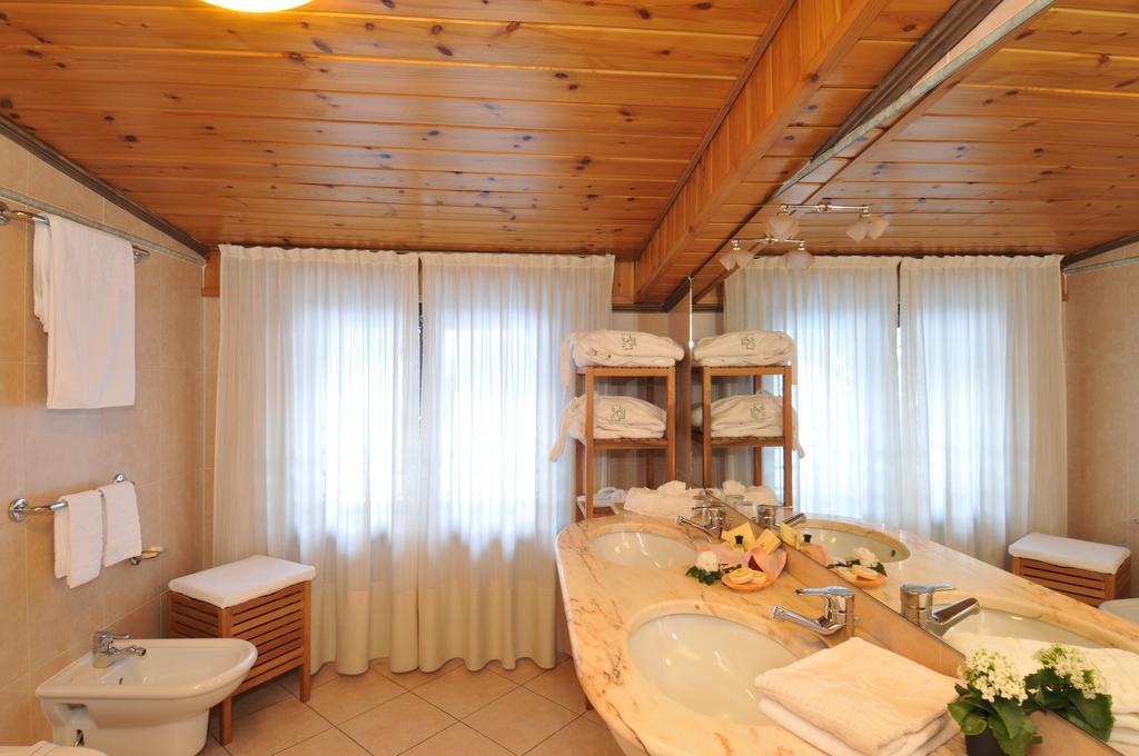 Hotel Miramonti Madonna Exteriör bild